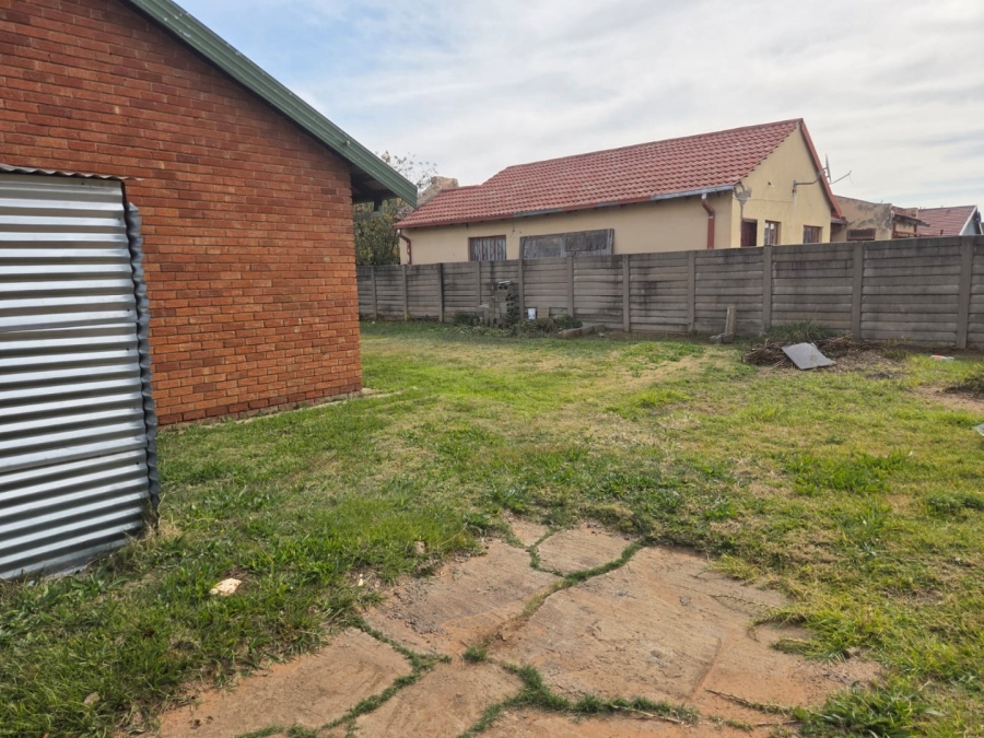 3 Bedroom Property for Sale in Lourierpark Free State